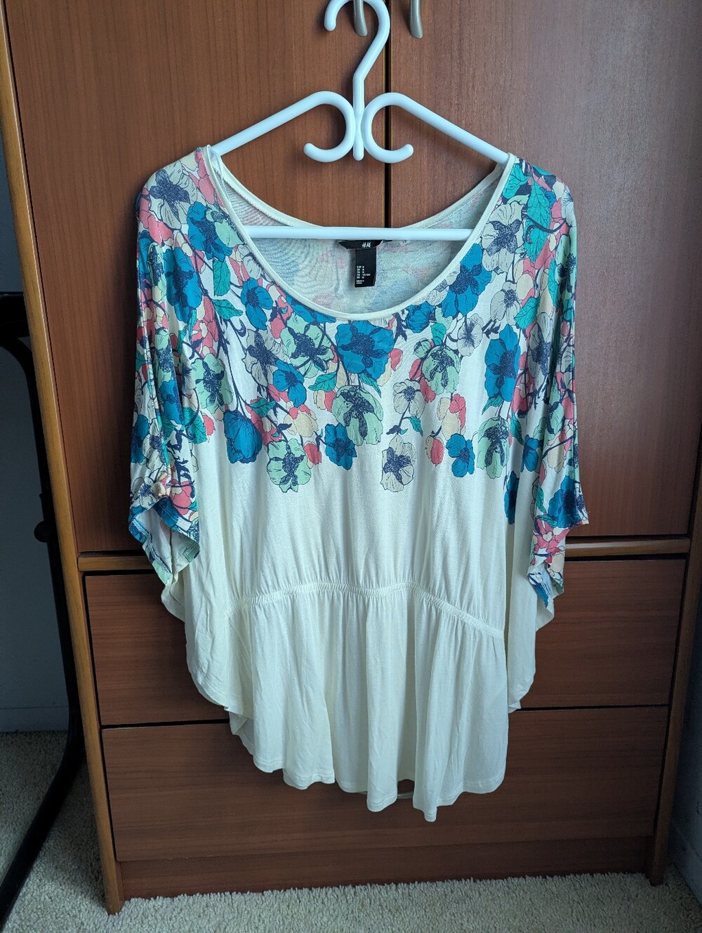 H&M Floral Drapey Shirt Size M
